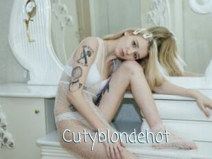 Cutyblondehot