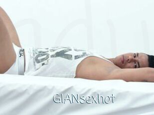 GIANsexhot