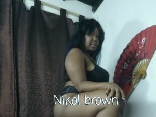 Nikol_brown